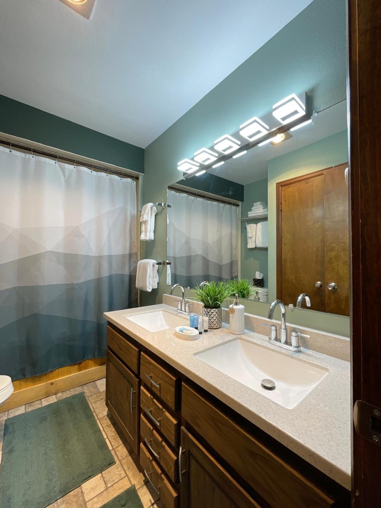 Apartamento Relax, Adventure, Views, Amenities+Memories Granby Exterior foto