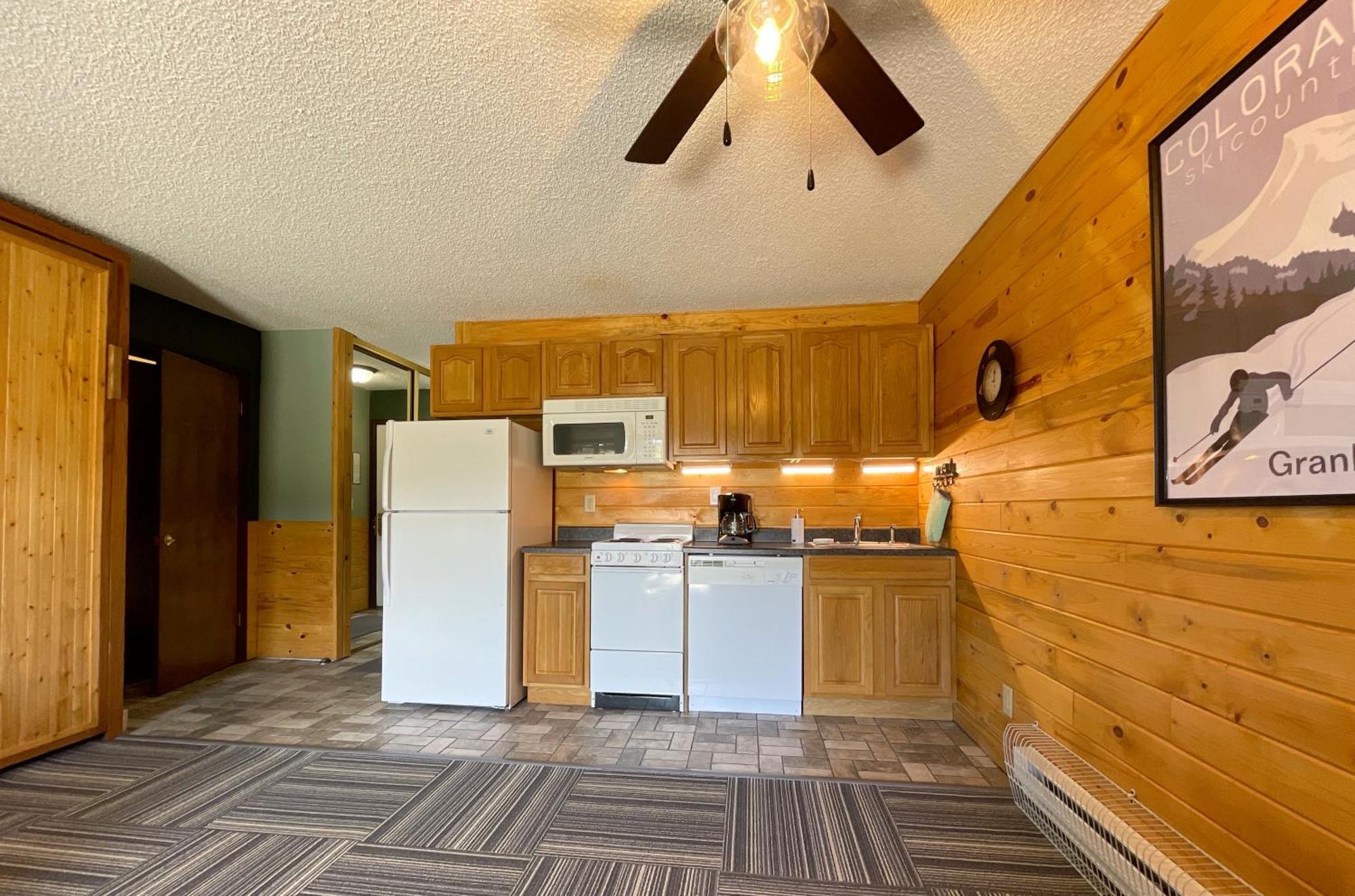 Apartamento Relax, Adventure, Views, Amenities+Memories Granby Exterior foto